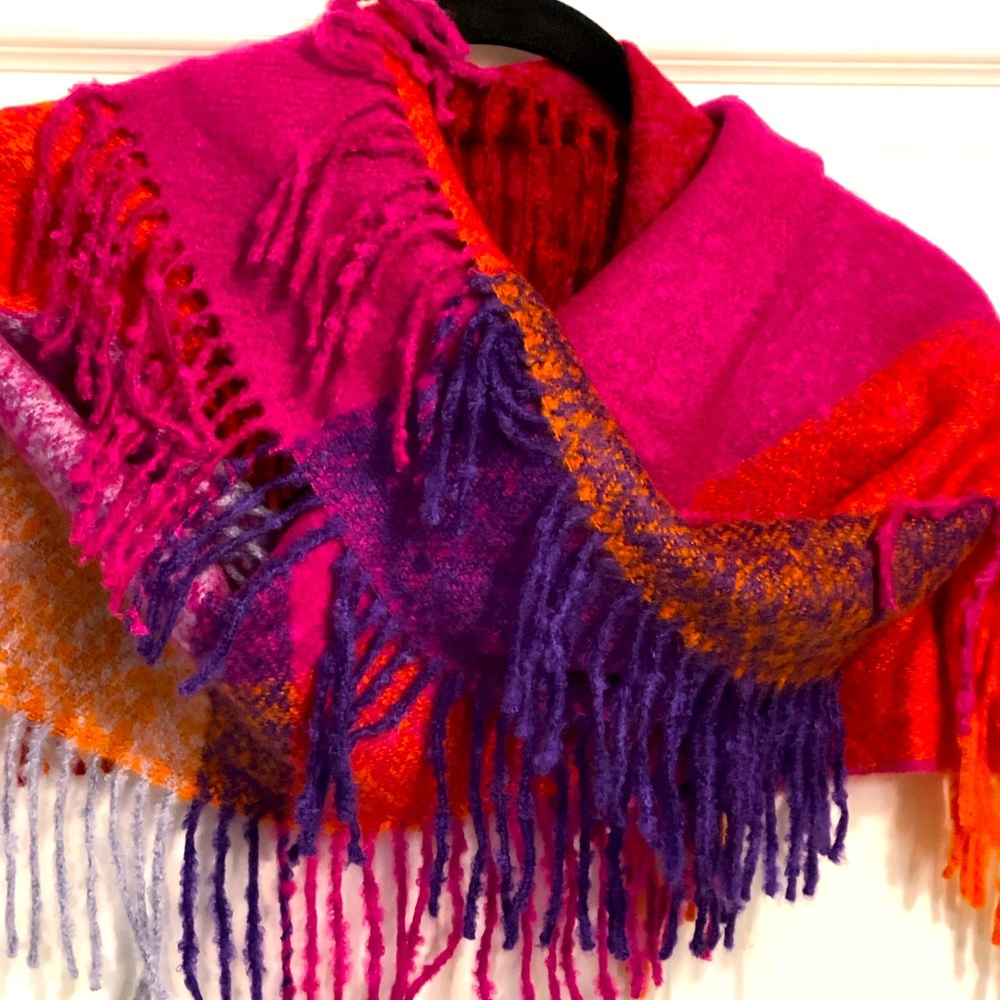 EUC Multicolor Cashmere Like Fringe Winter Scarf